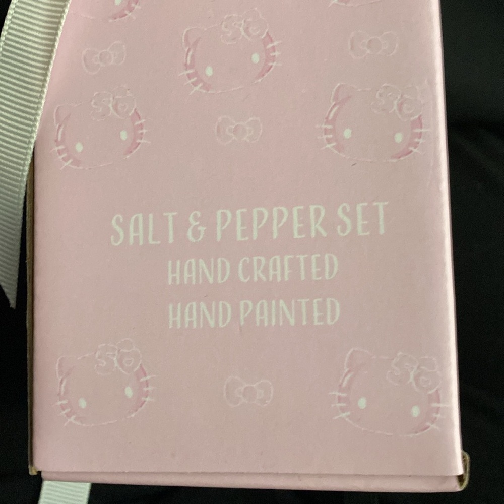 NWT Hello Kitty - Picture 5 of 5